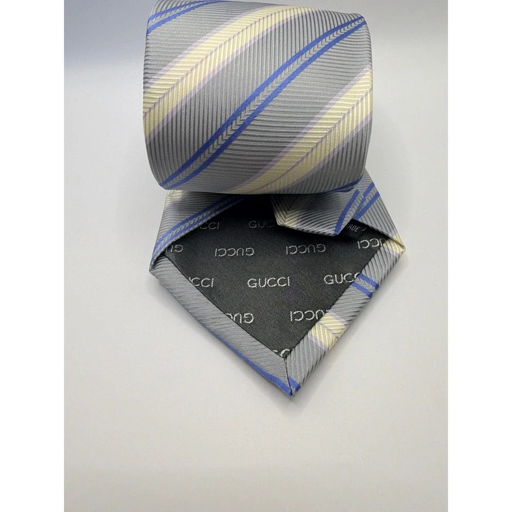 Gucci Mens Silk Tie Grey Blue Cream Diagonal Stripe Hand Made Italy 3.75 Inch